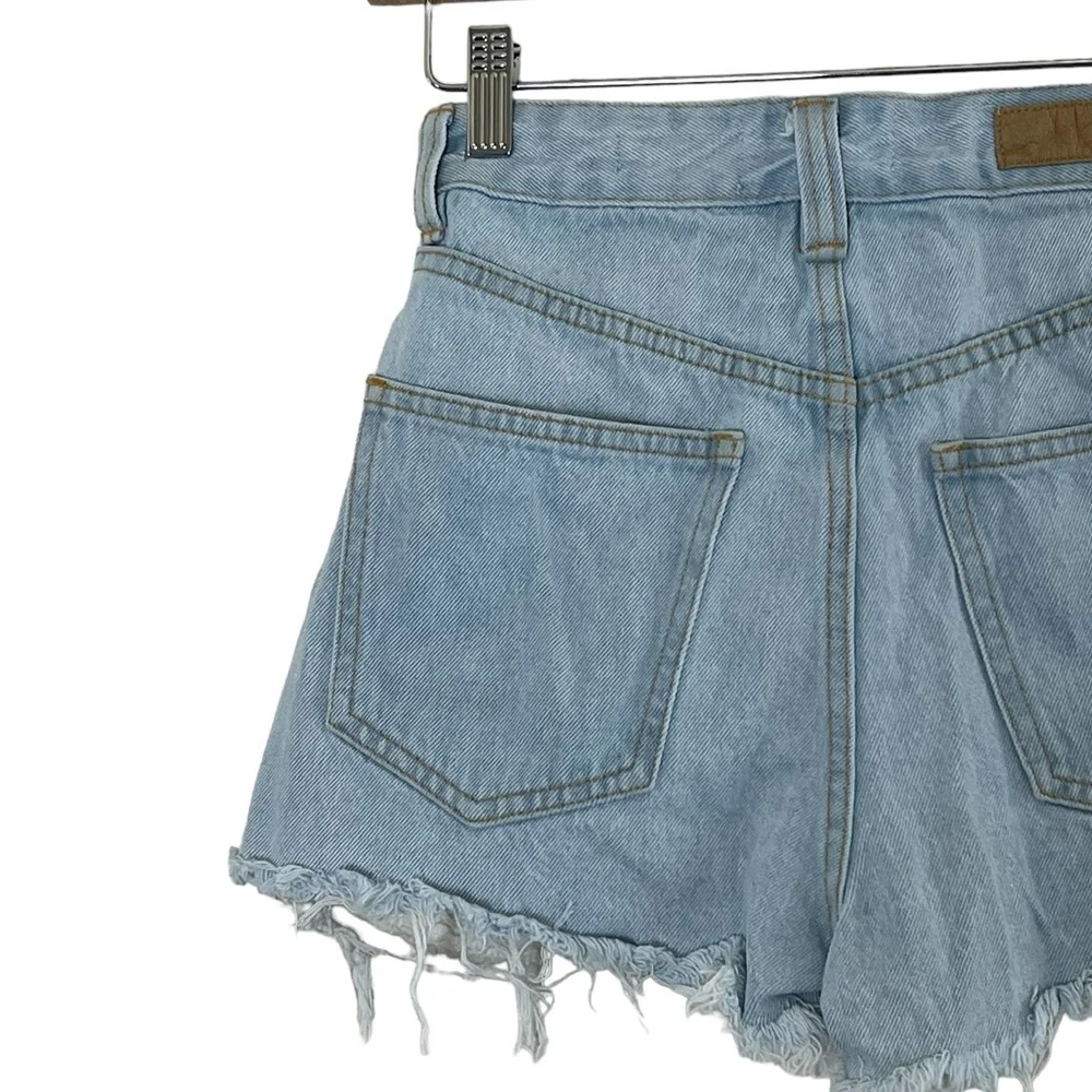 Cotton On | Light wash denim high rise mom short cut off jean shorts siz…